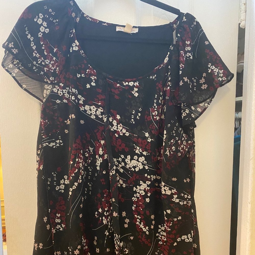 Black floral flutter sleeve blouse